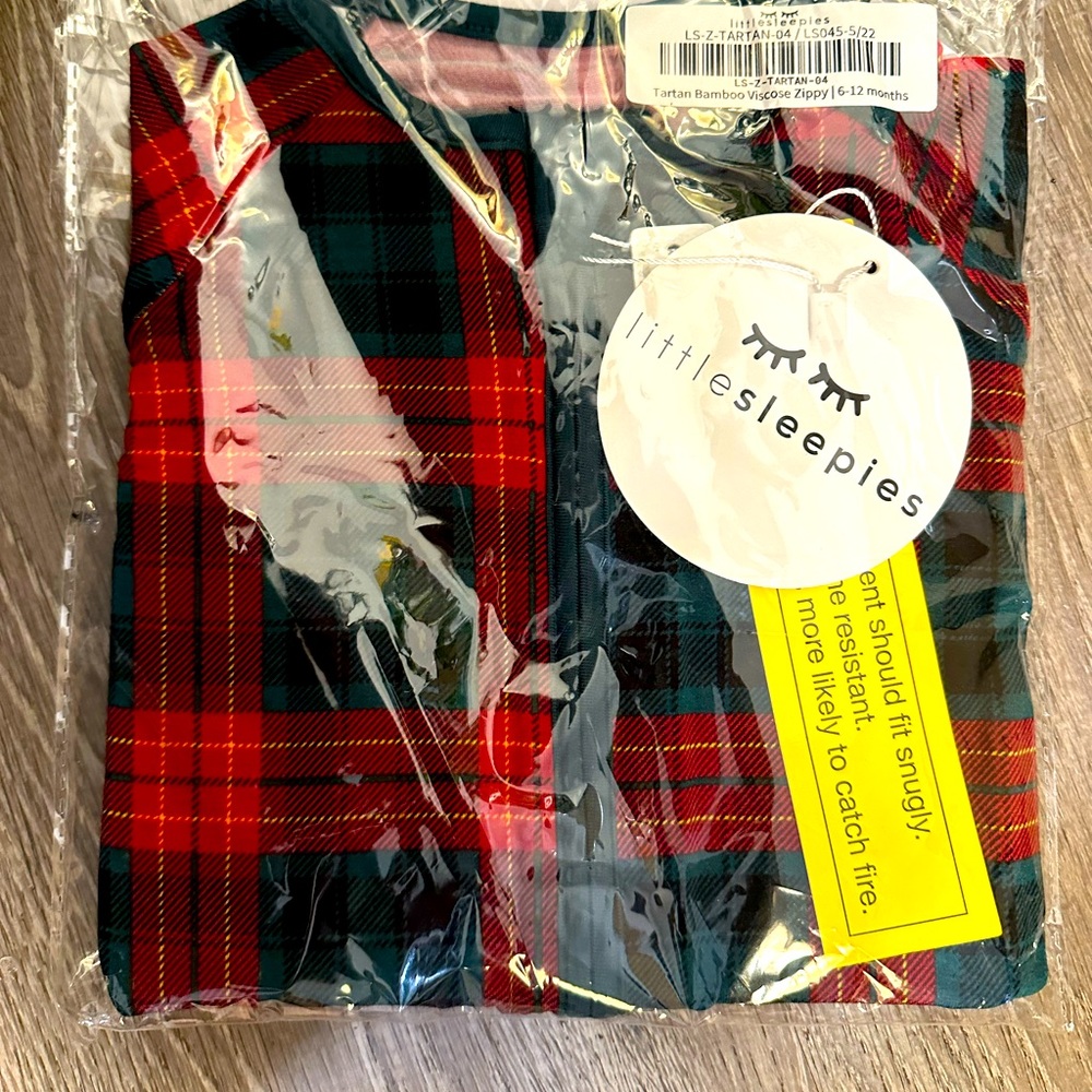 LITTLE SLEEPIES NIB TARTAN ZIPPY 6-12 MO